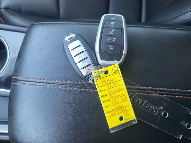 Used 2024 Gray Nissan 2.5 SR image 21