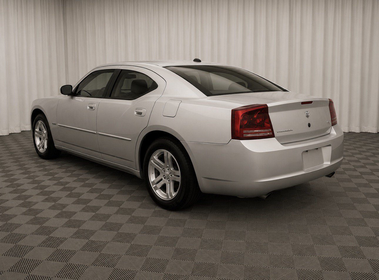 Used 2006  Dodge R/T image 5