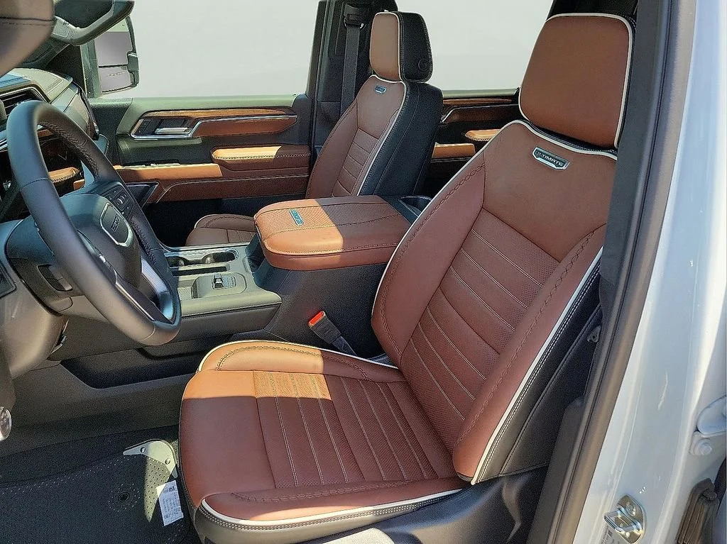 New 2026 Glacier White Tricoat GMC Denali Ultimate DRW image 14