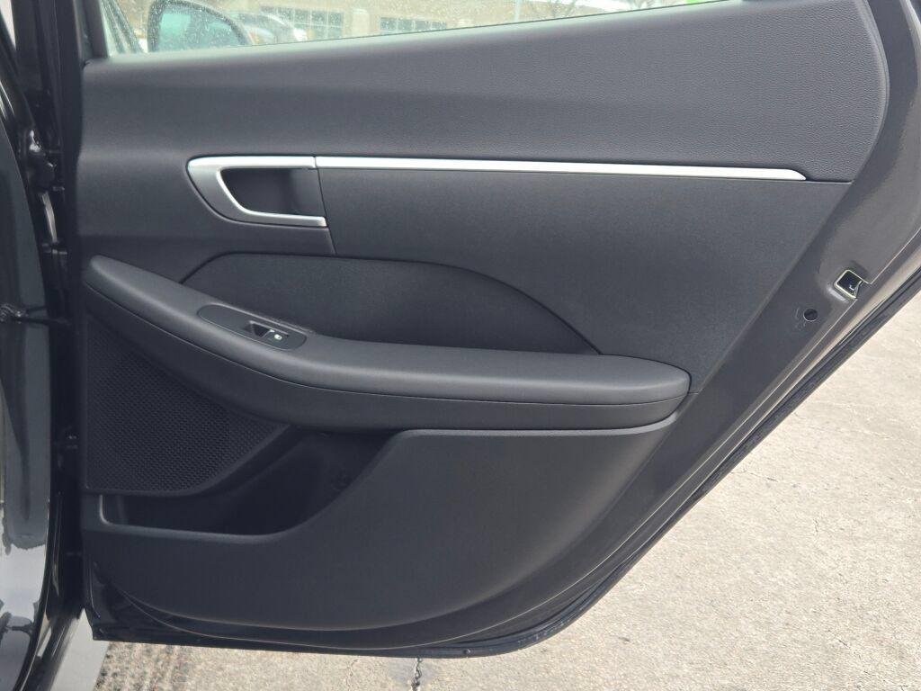 New 2026 Gray Hyundai SE image 12
