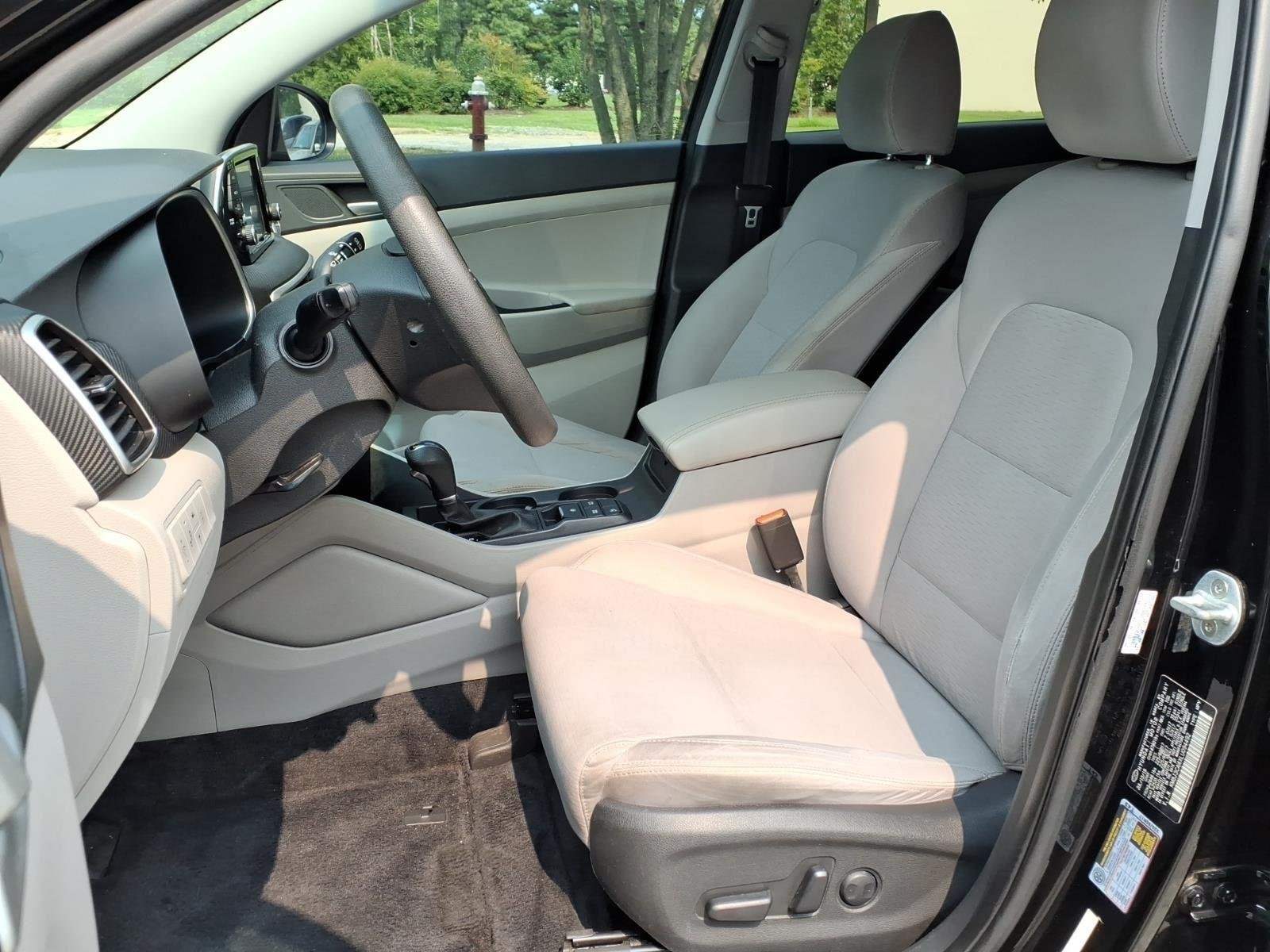 Used 2020 Black Noir Pearl Hyundai Value image 21