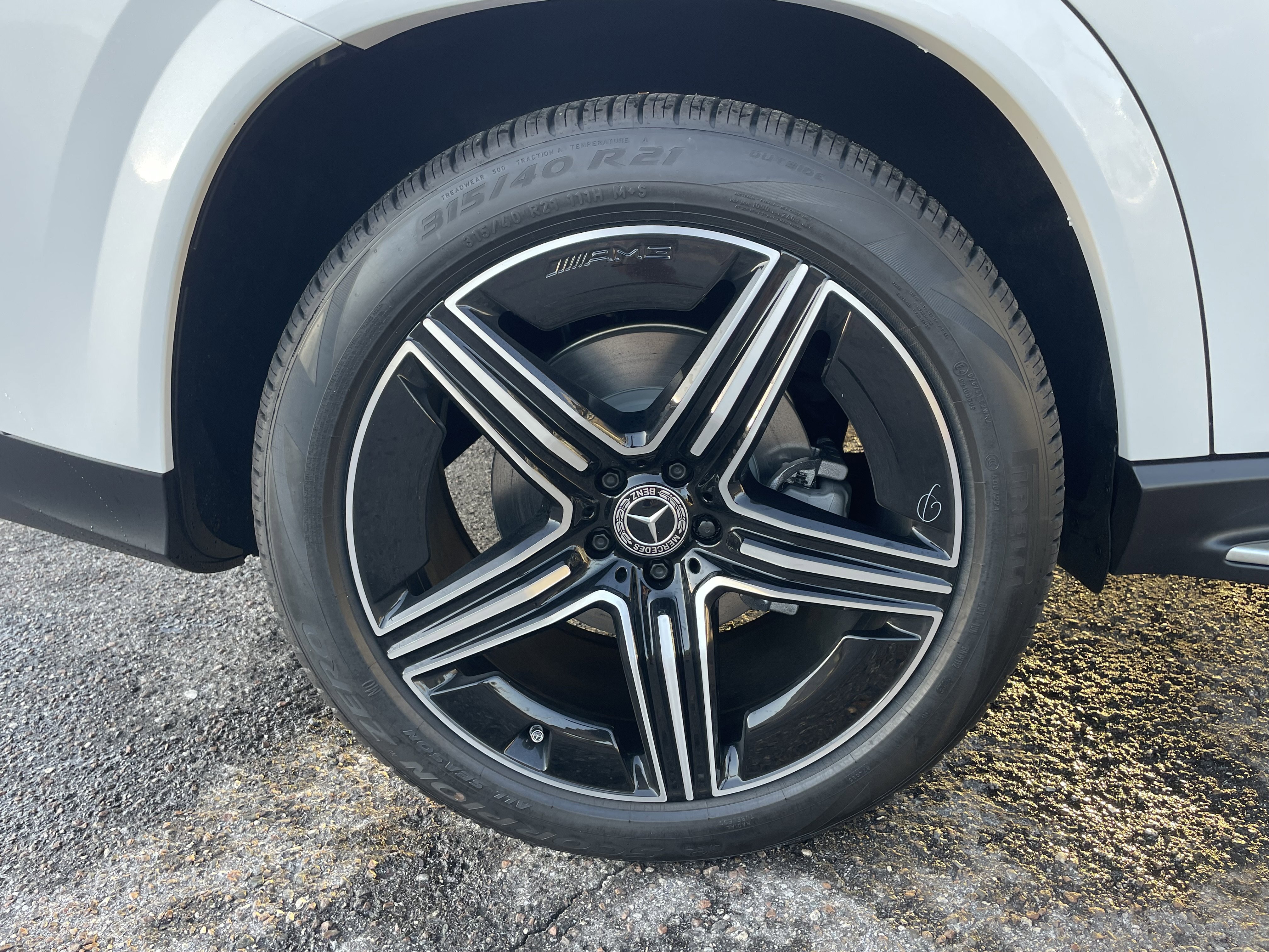 New 2026 MOONLIGHT WHITE Mercedes-Benz GLE 450 image 11