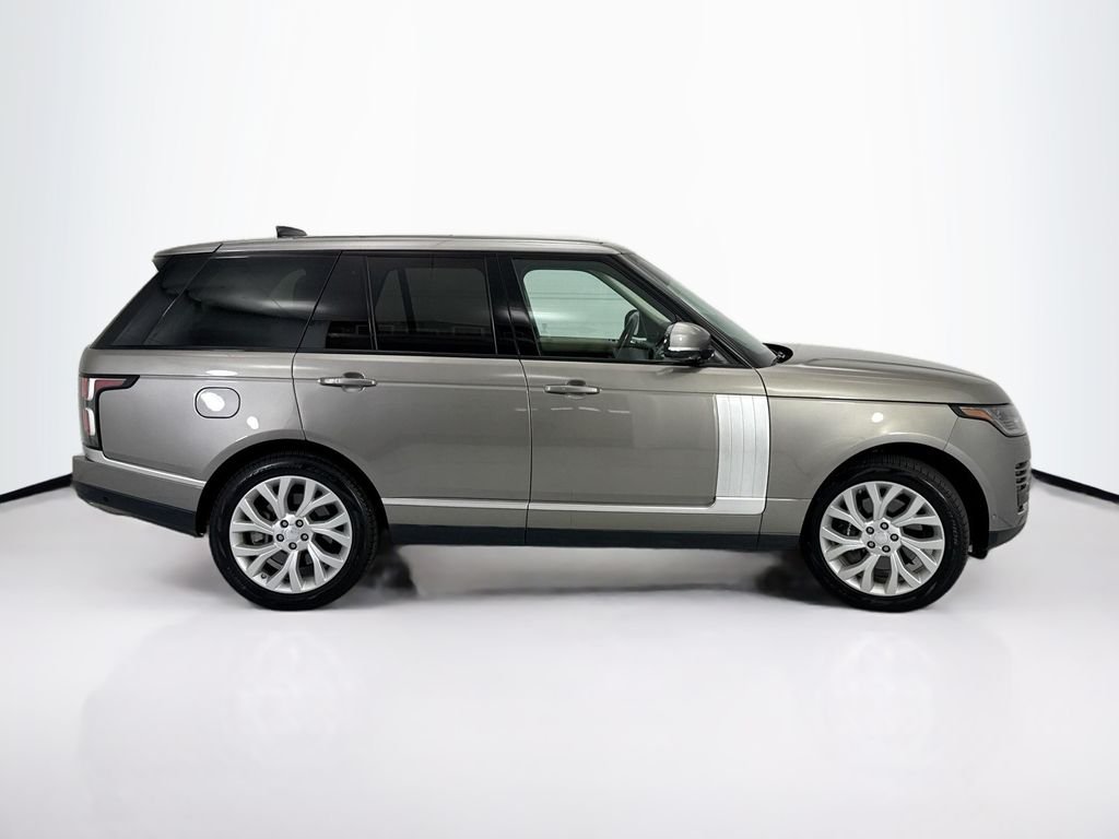Used 2021 Silicon Silver Premium Metallic Land Rover Westminster image 4