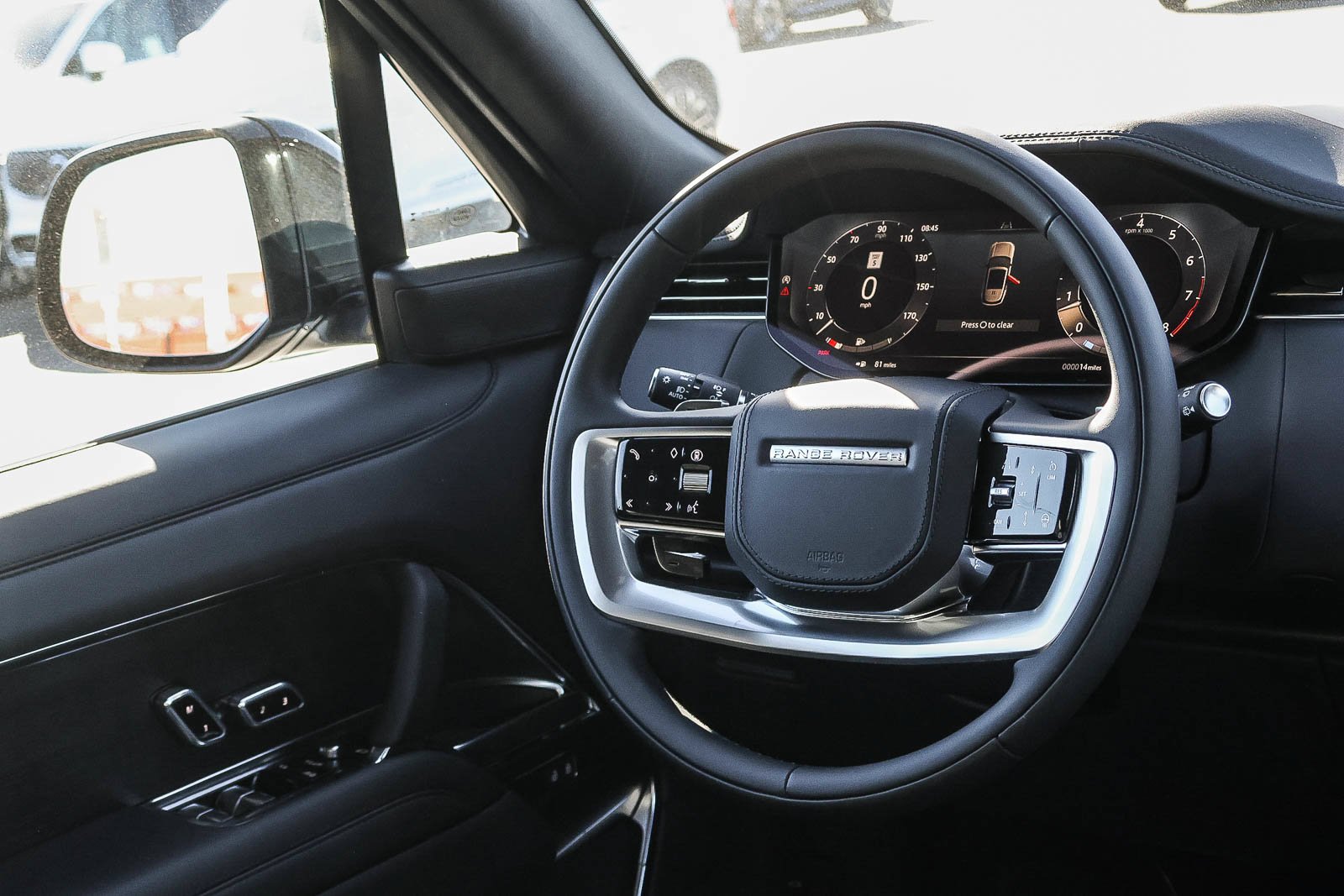 New 2026 Eiger Grey Land Rover SE image 21