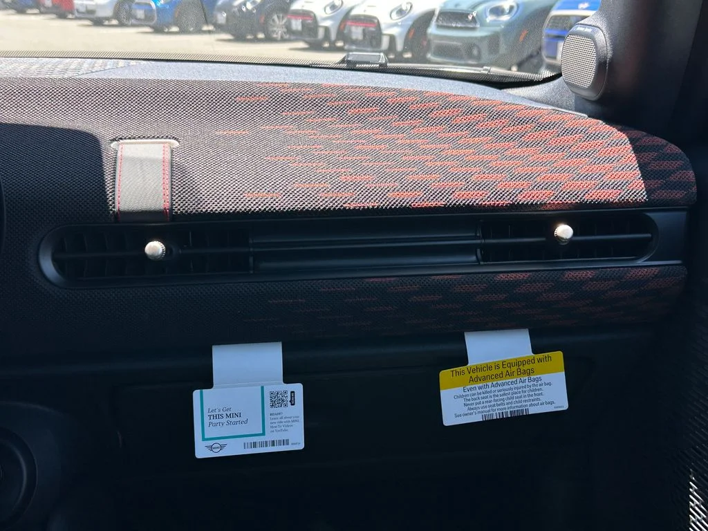 2026 MINI Convertible S - Photo 24