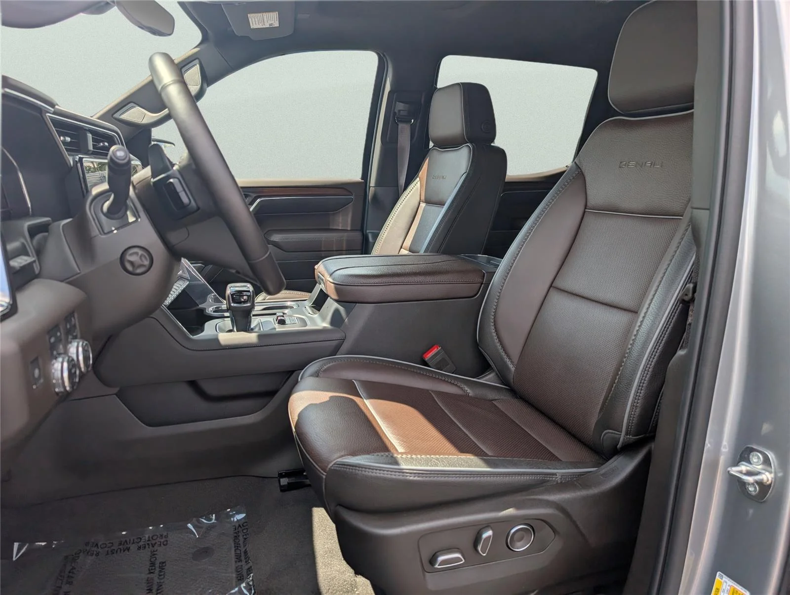Used 2024 Sterling Metallic GMC Denali image 10