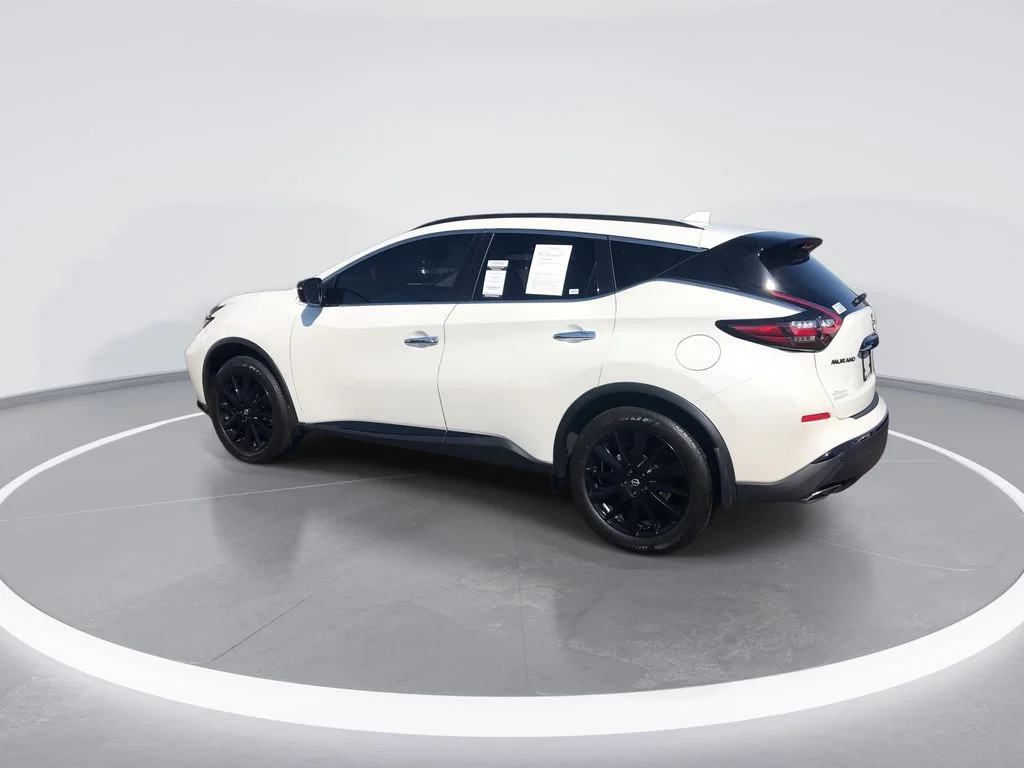 Used 2023 White Nissan SV image 6