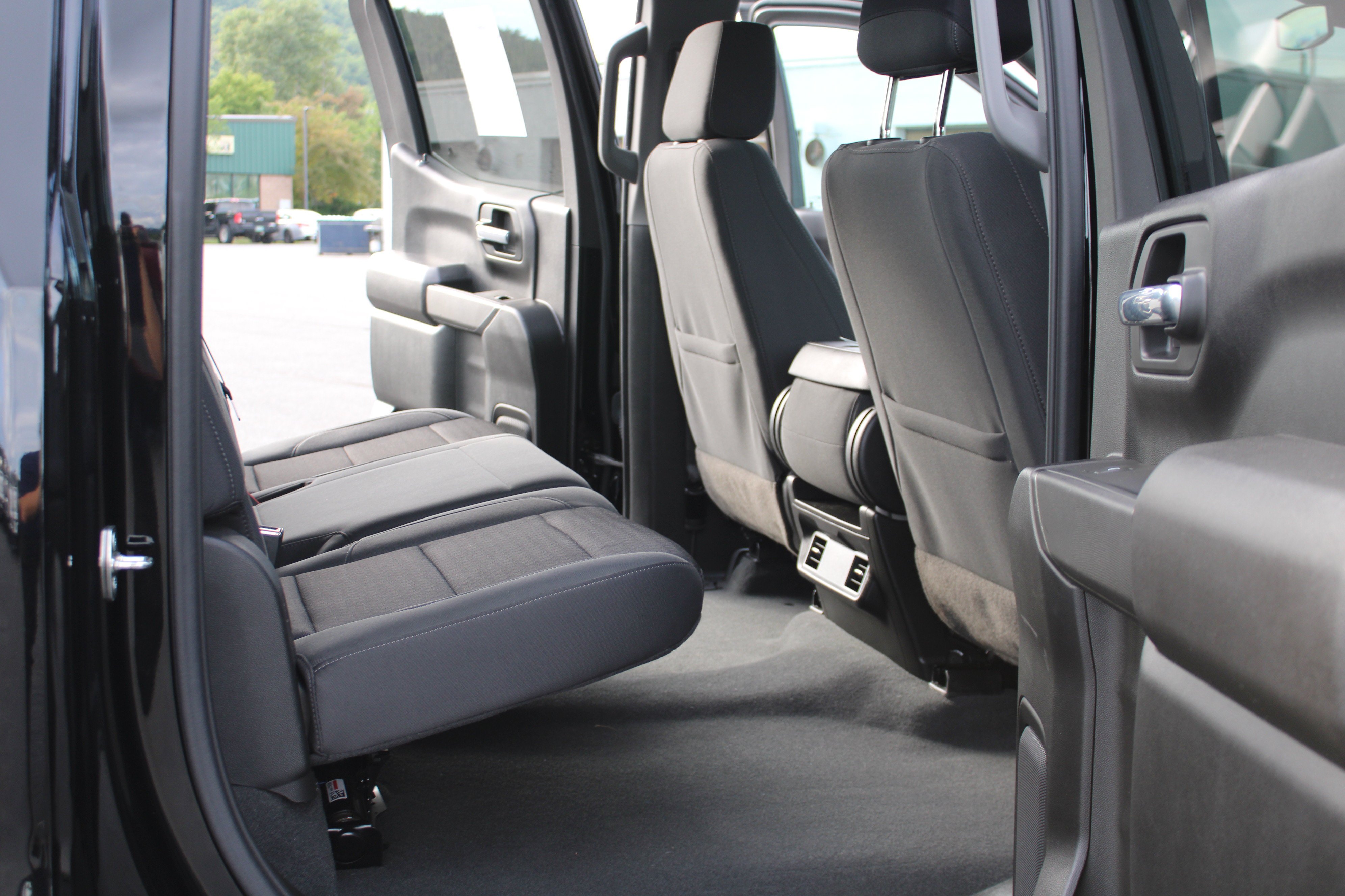 Used 2023 Black Chevrolet Custom image 19