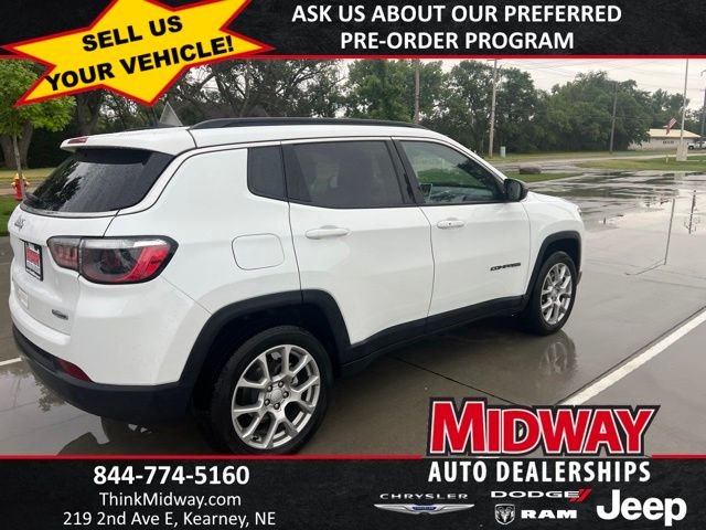 Certified Used 2024 White Jeep Latitude Lux image 6
