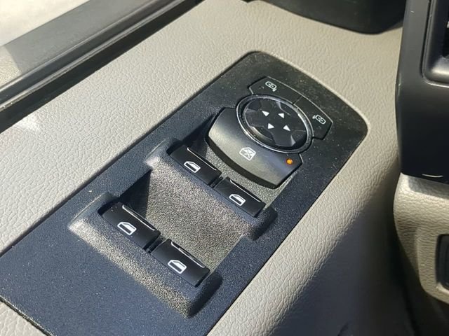 Used 2019 White Ford XL image 25