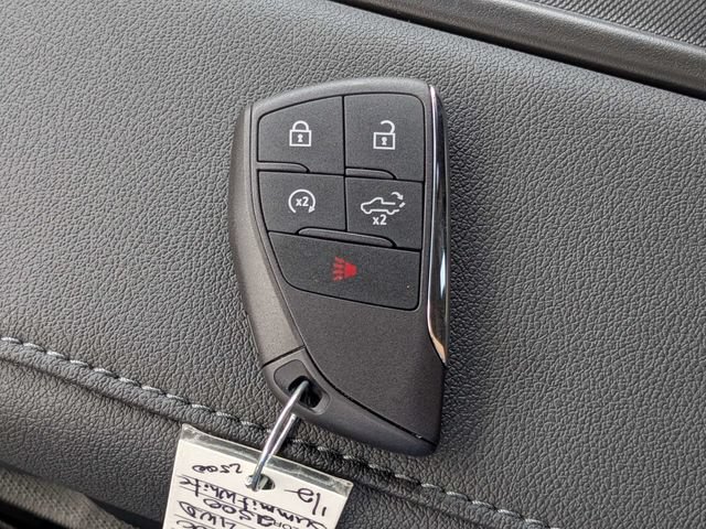 New 2026 Summit White Chevrolet LT image 32