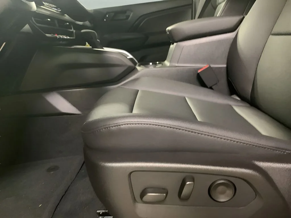 2026 Chevrolet Colorado Trail Boss - Photo 25
