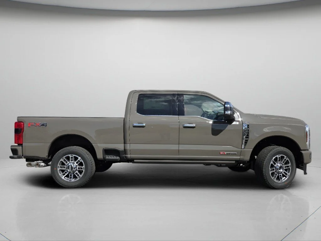 New 2026 Marsh Gray Ford Platinum image 34