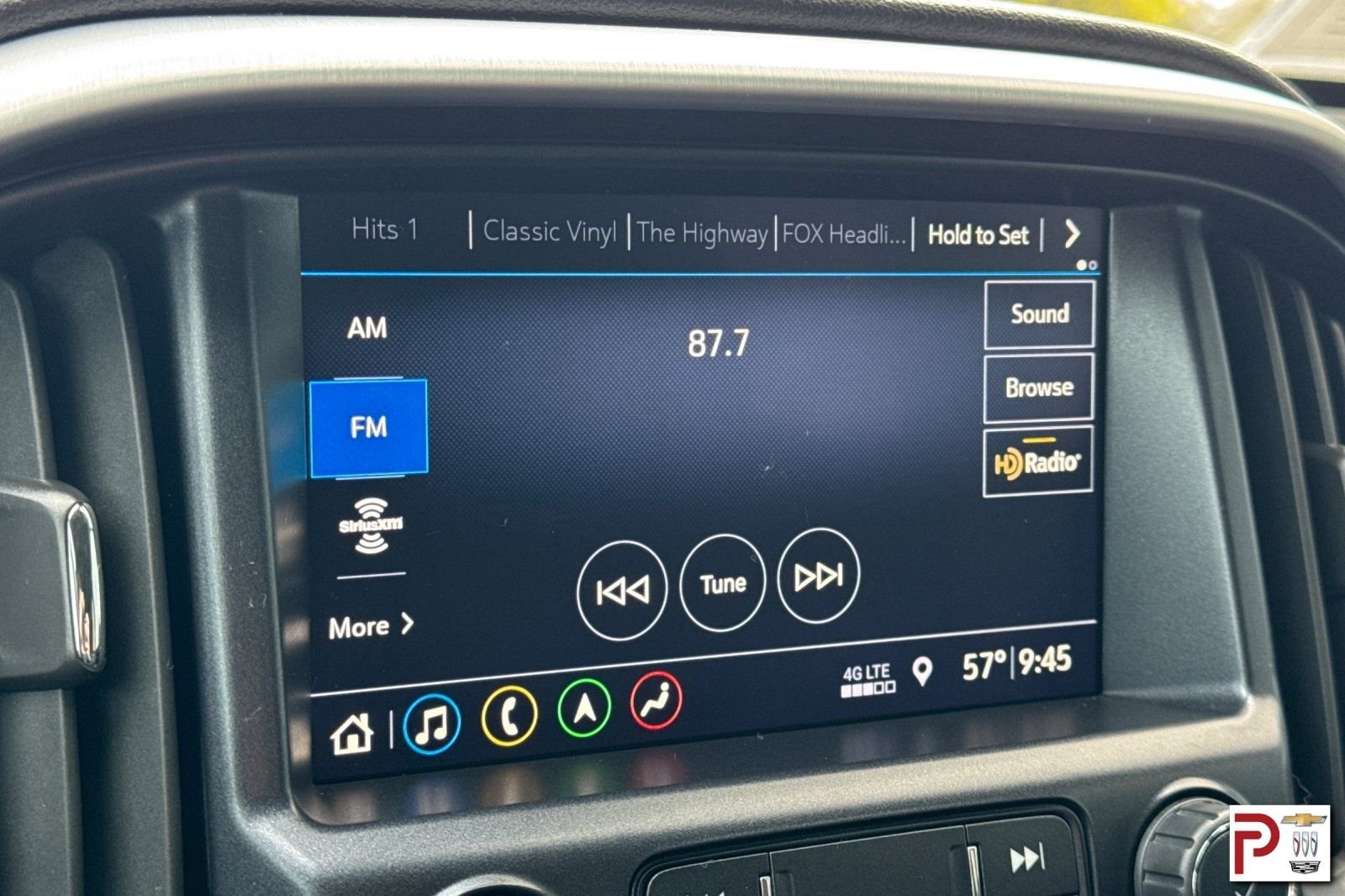 Used 2020 Black GMC SLT image 20