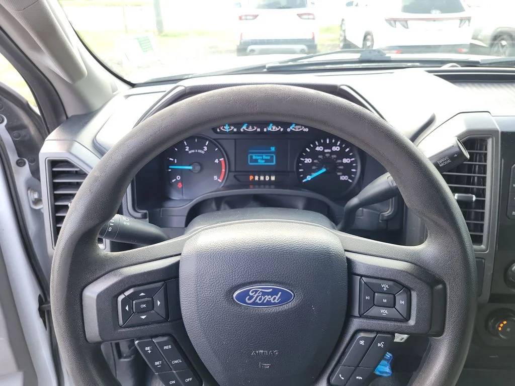 Used 2020 Oxford White Ford XL image 28