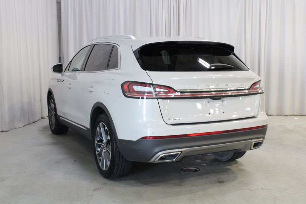 Used 2023 Pearl Metallic Lincoln Reserve image 25