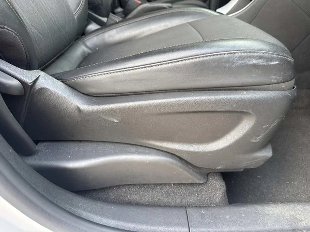 Used 2022 Summit White Chevrolet LT image 26