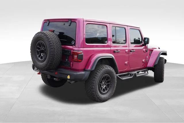 Certified Used 2021 Red Jeep Unlimited Rubicon image 3
