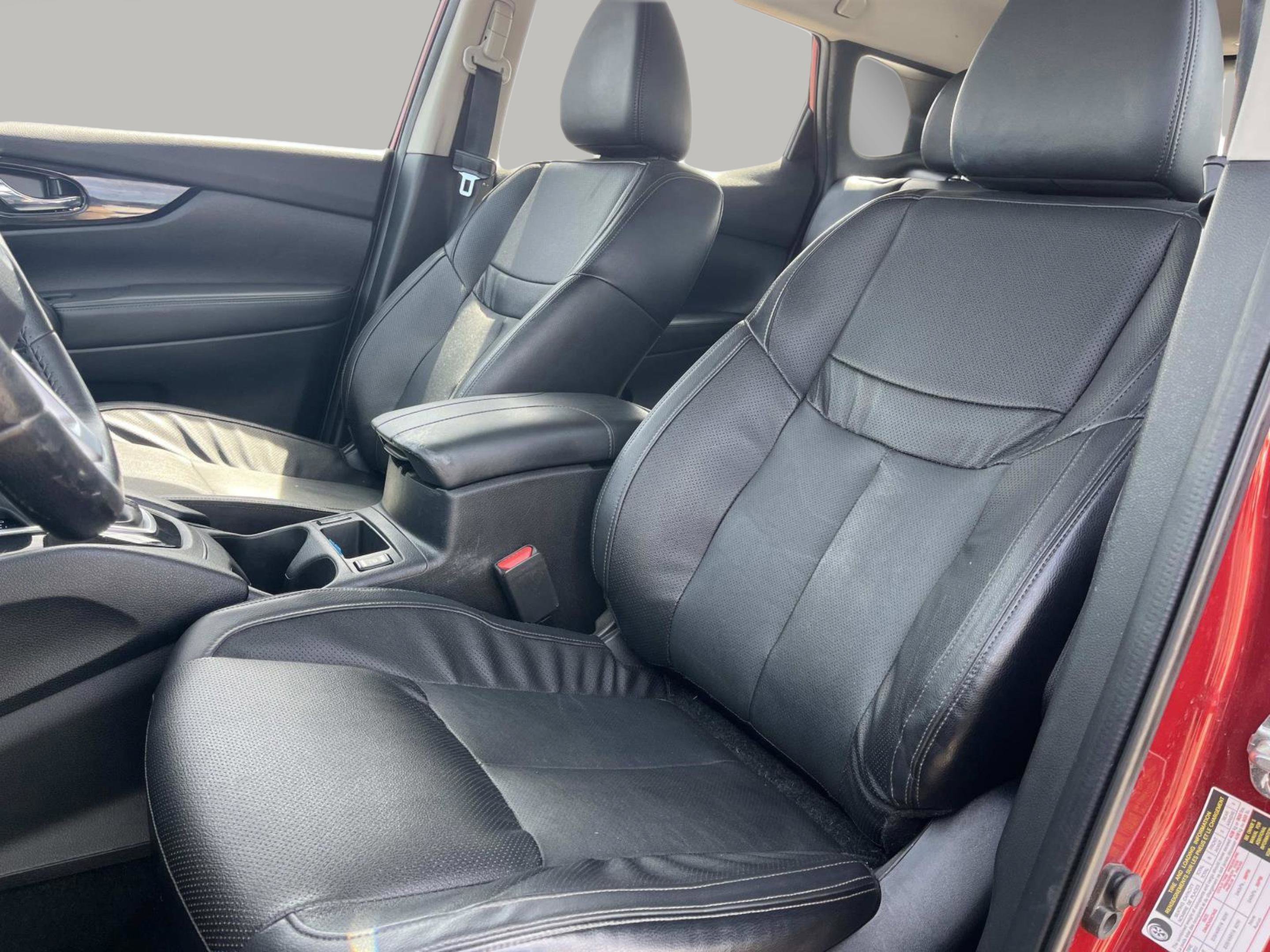 Used 2021 Scarlet Ember Tintcoat Nissan SL image 28