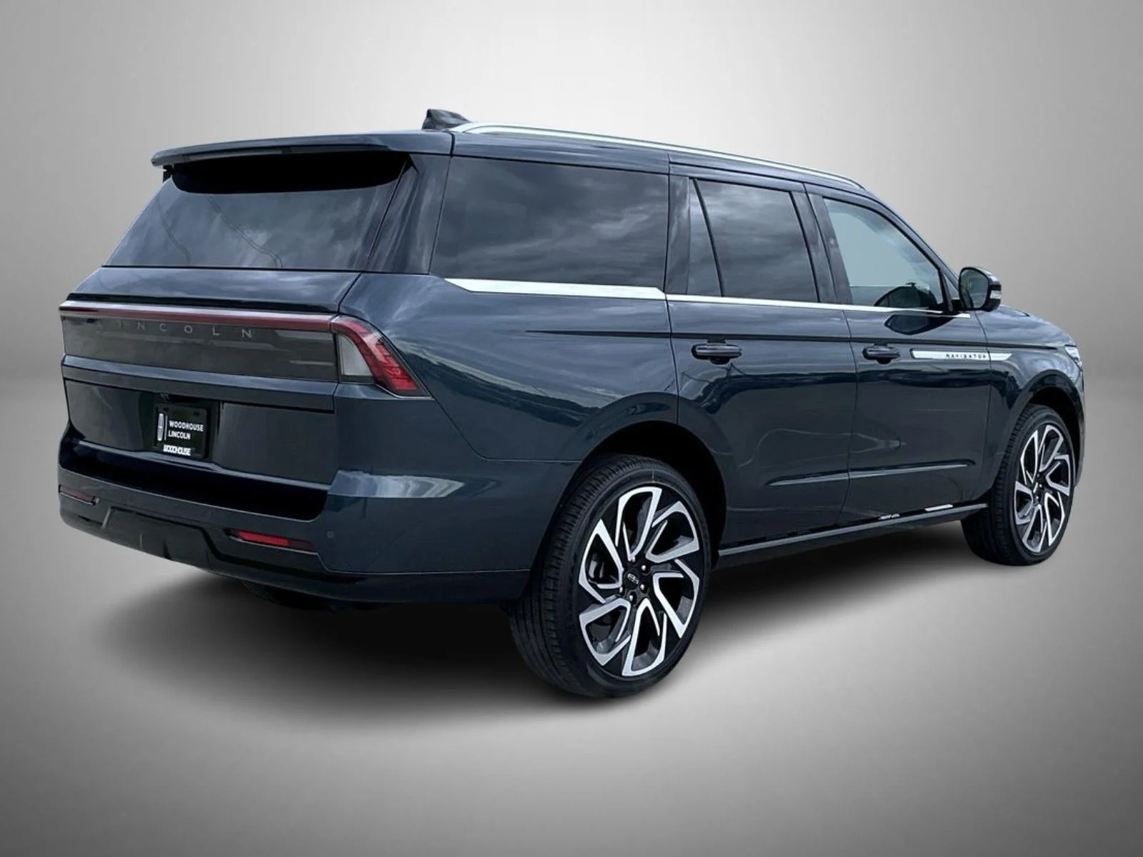 New 2026 Blue Lincoln Reserve image 5