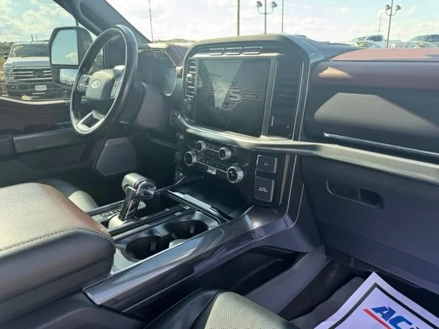 Used 2023 White Ford XL image 27
