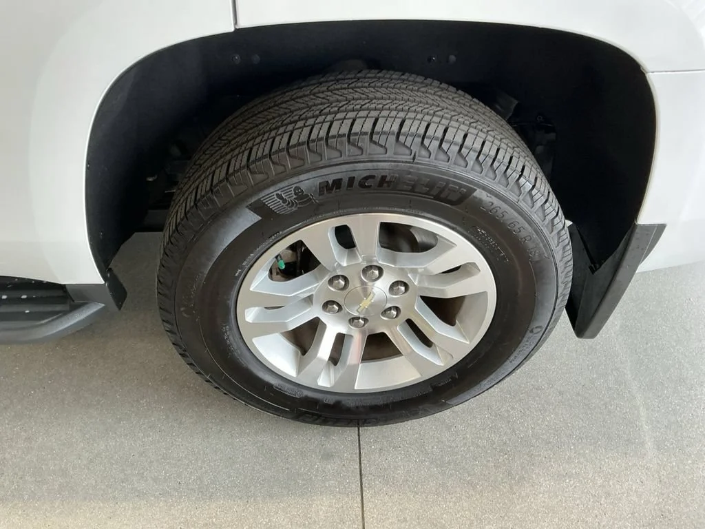 Used 2020 SUMMIT WHITE Chevrolet LT image 26