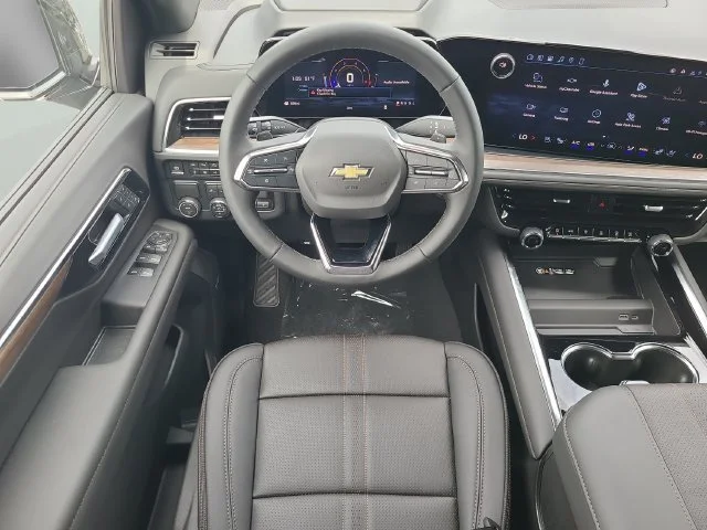 New 2026 Black Chevrolet High Country image 17