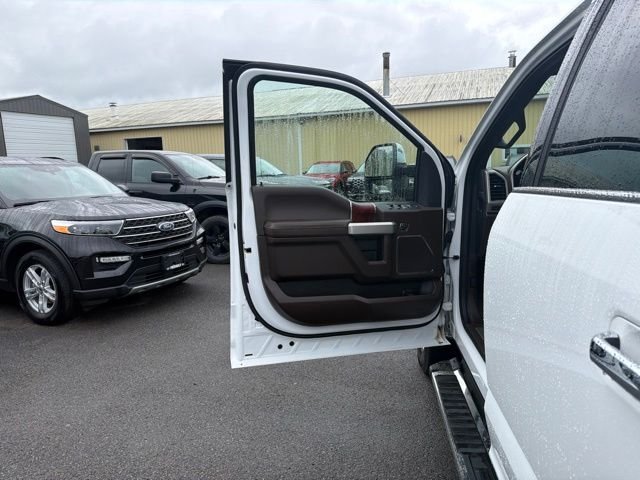 Used 2022 White Ford King Ranch image 22