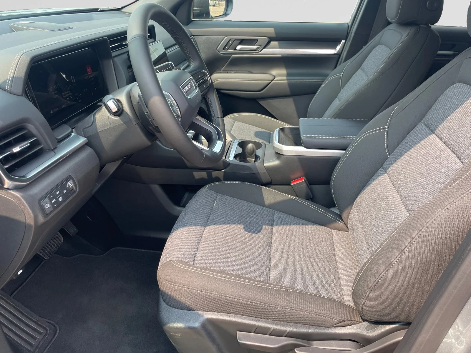 New 2027 Sterling Metallic GMC AWD Elevation image 13