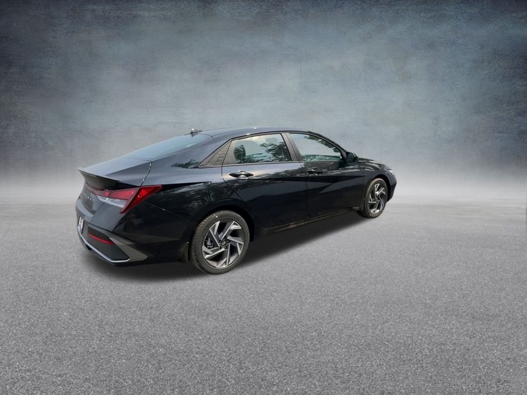 Certified Used 2025 Abyss Black Hyundai SEL Sport image 24