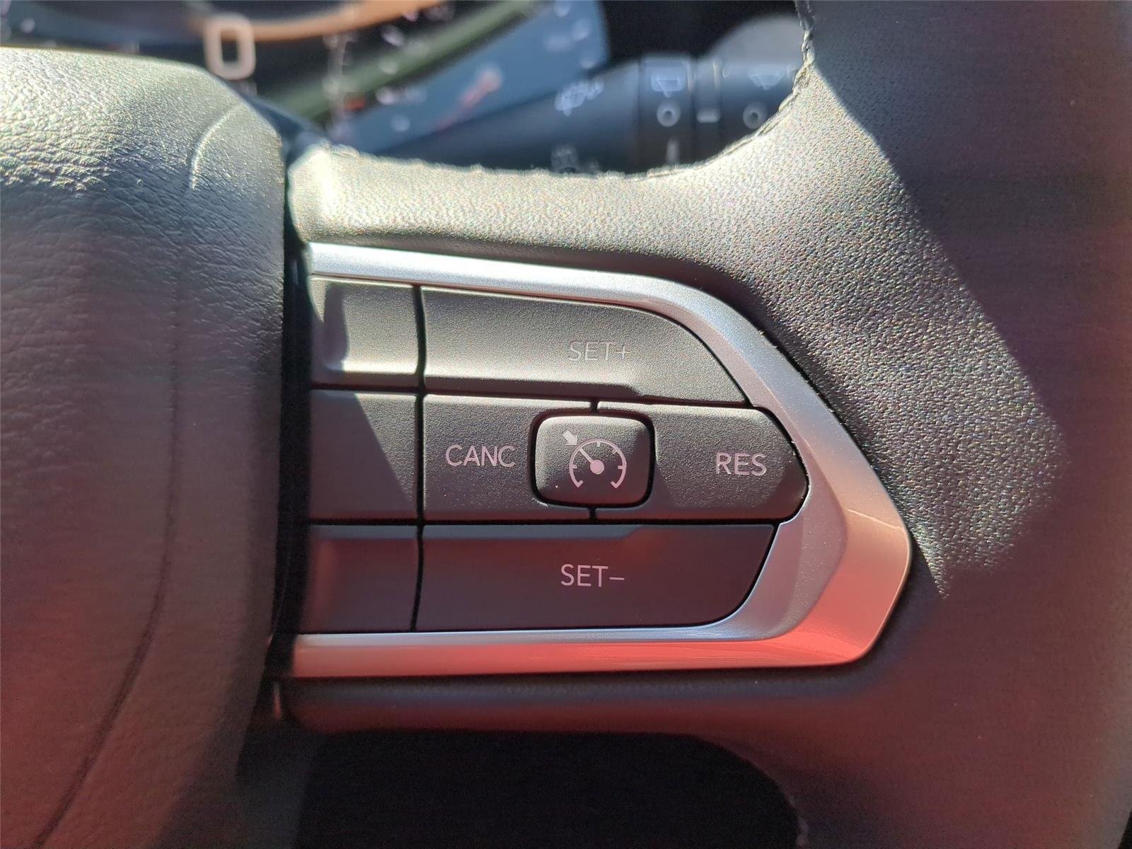 Used 2026 Bright White Clearcoat Jeep Latitude image 17