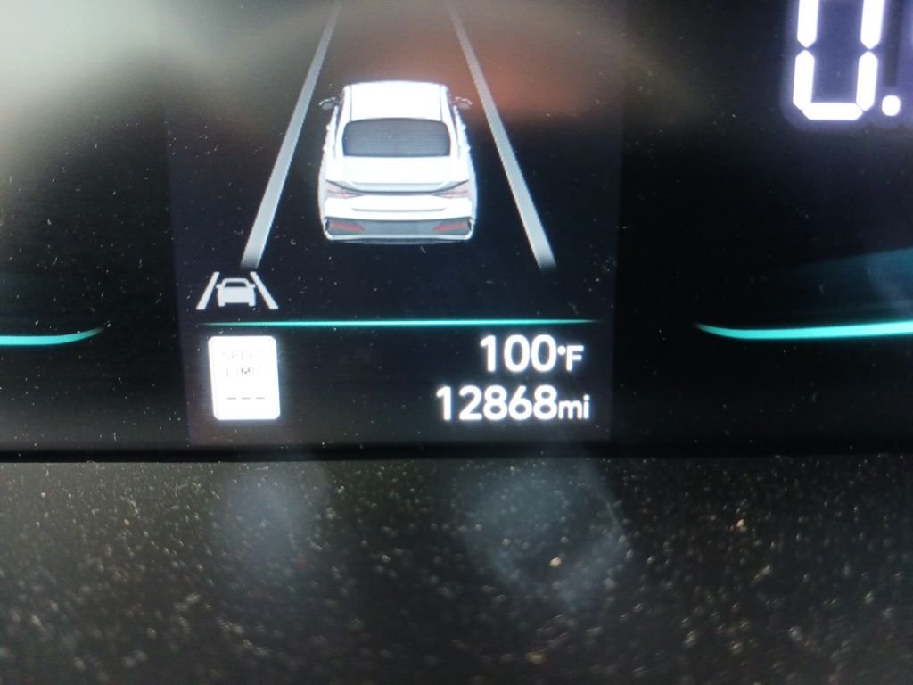 2025 Hyundai Elantra SEL - Photo 23