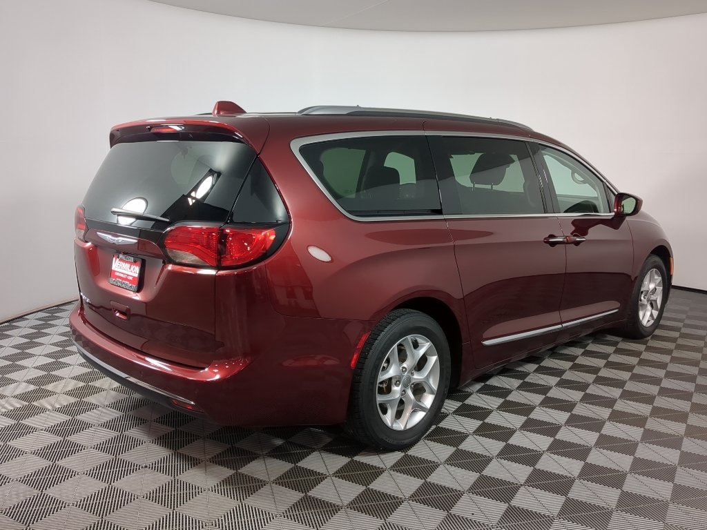 Used 2020 White Chrysler Touring L image 8