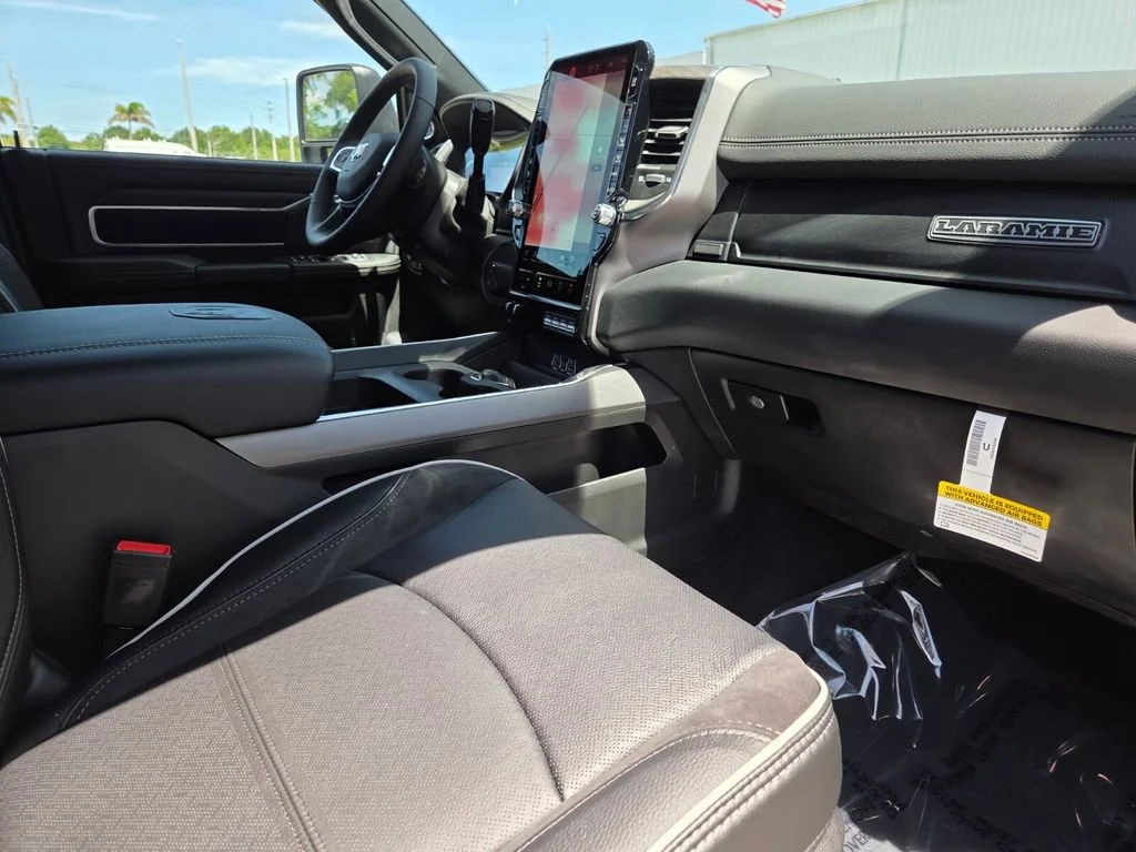 New 2026 Ceramic Gray Clear-Coat Exterior Paint RAM Laramie image 13