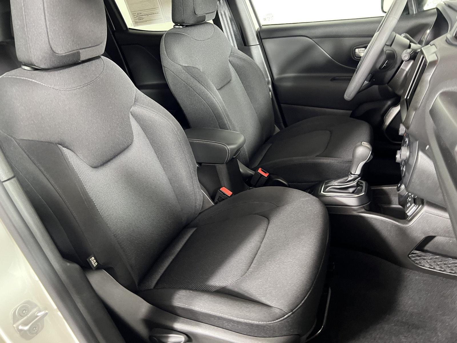 Certified Used 2023 Alpine White Clearcoat Jeep Latitude image 22