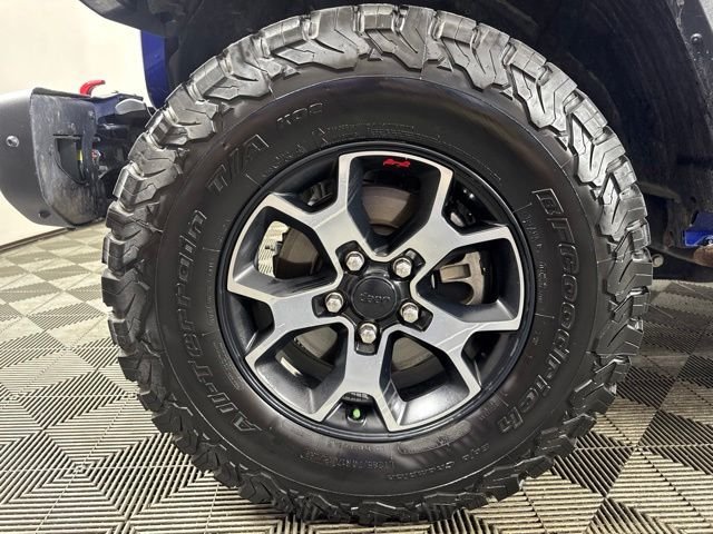 Used 2019 Ocean Blue Metallic Jeep Unlimited Rubicon image 10
