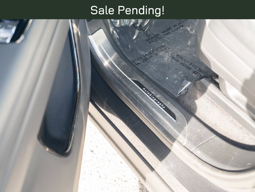 Used 2025 Gray Land Rover Autobiography image 19