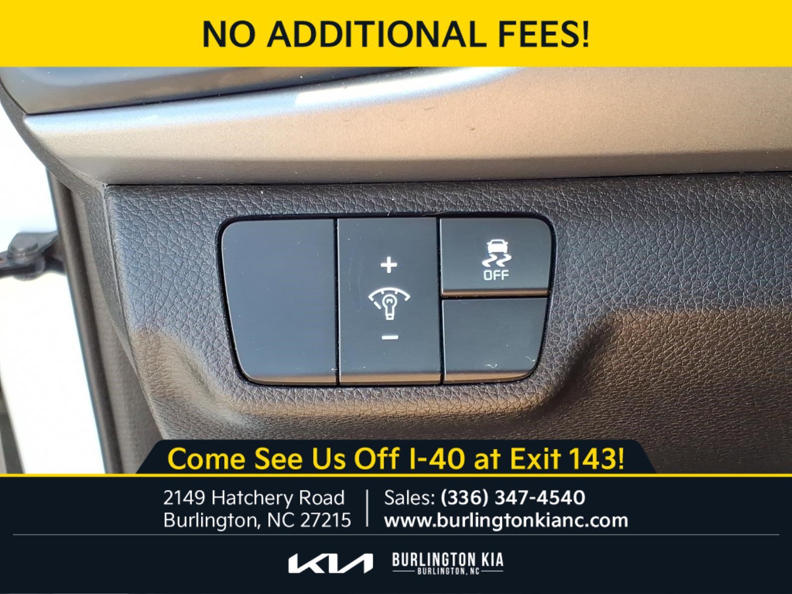 Used 2023 Clear White Kia LX image 15