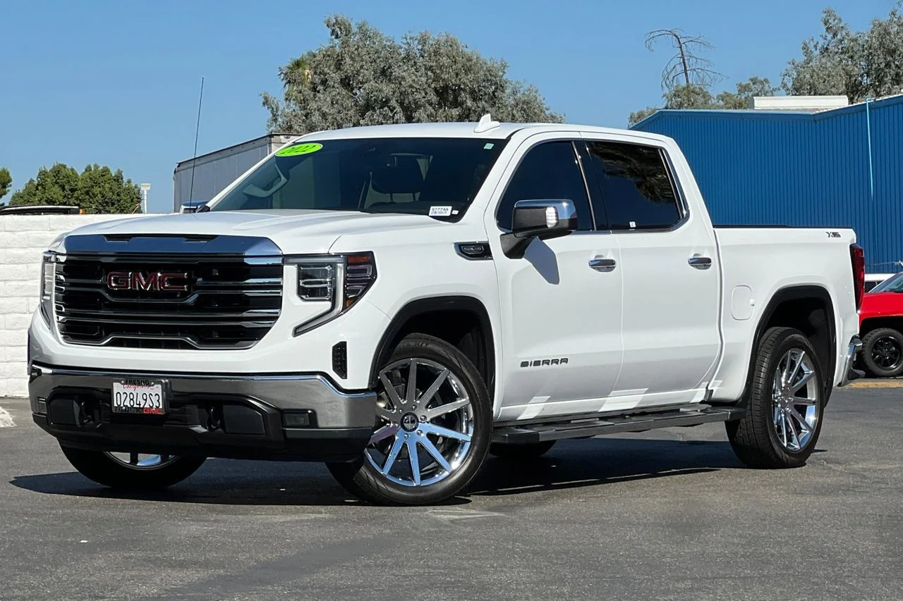 Used 2022 Summit White GMC SLT image 59