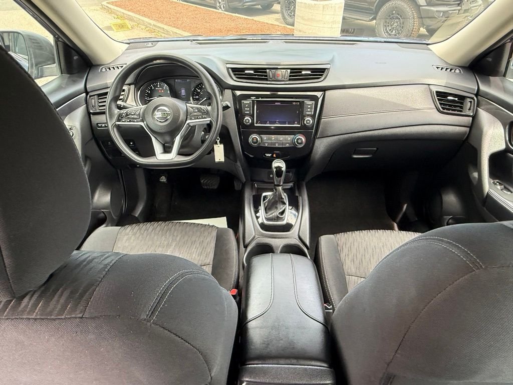Used 2018 Blue Nissan S image 23