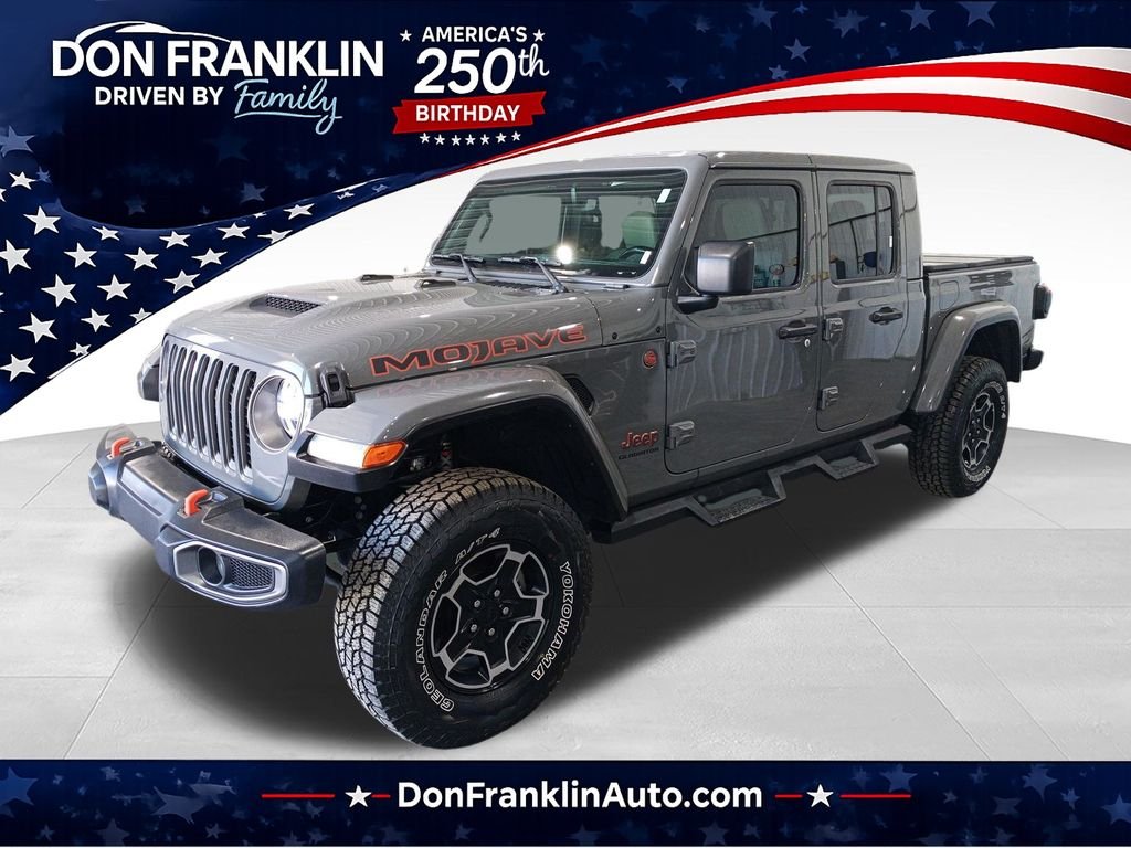 Used 2020 Gray Jeep Mojave image 1