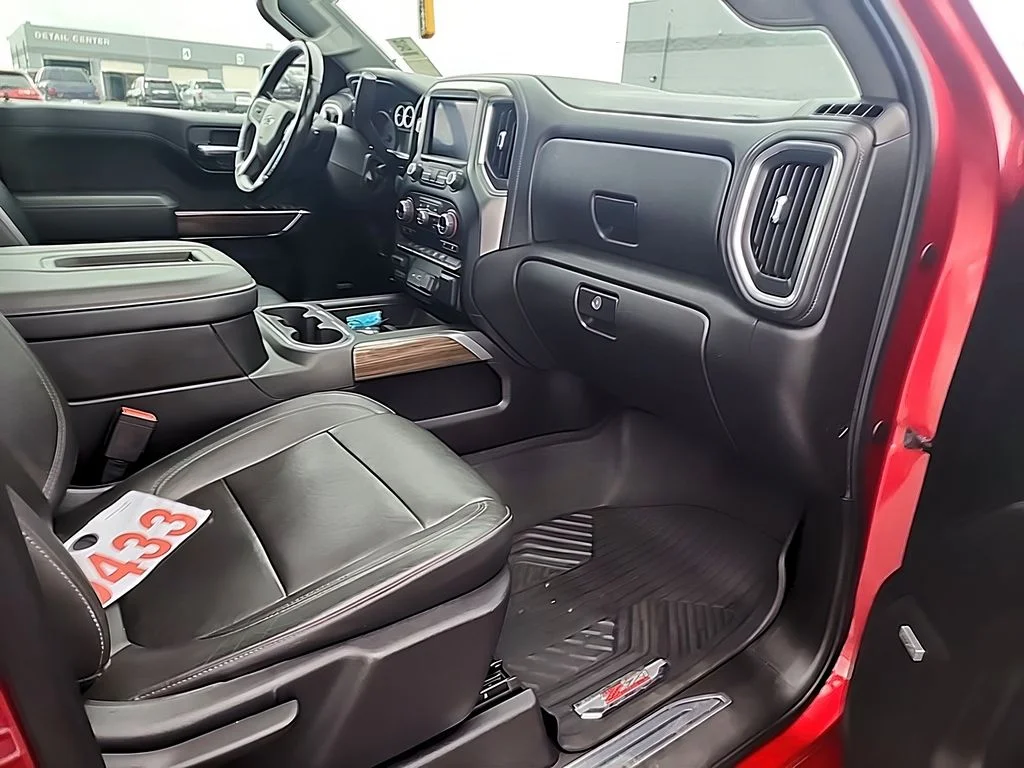 Used 2020 Cajun Red Tintcoat Chevrolet RST image 11