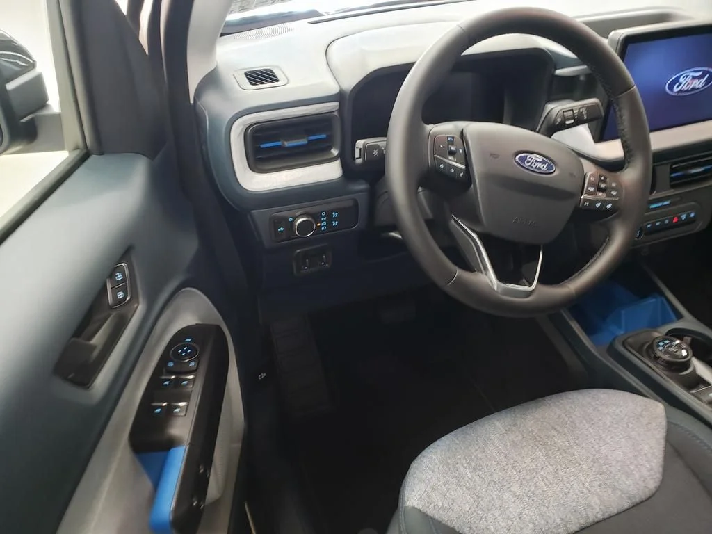 New 2025 Carbonized Gray Metallic Ford XLT image 9