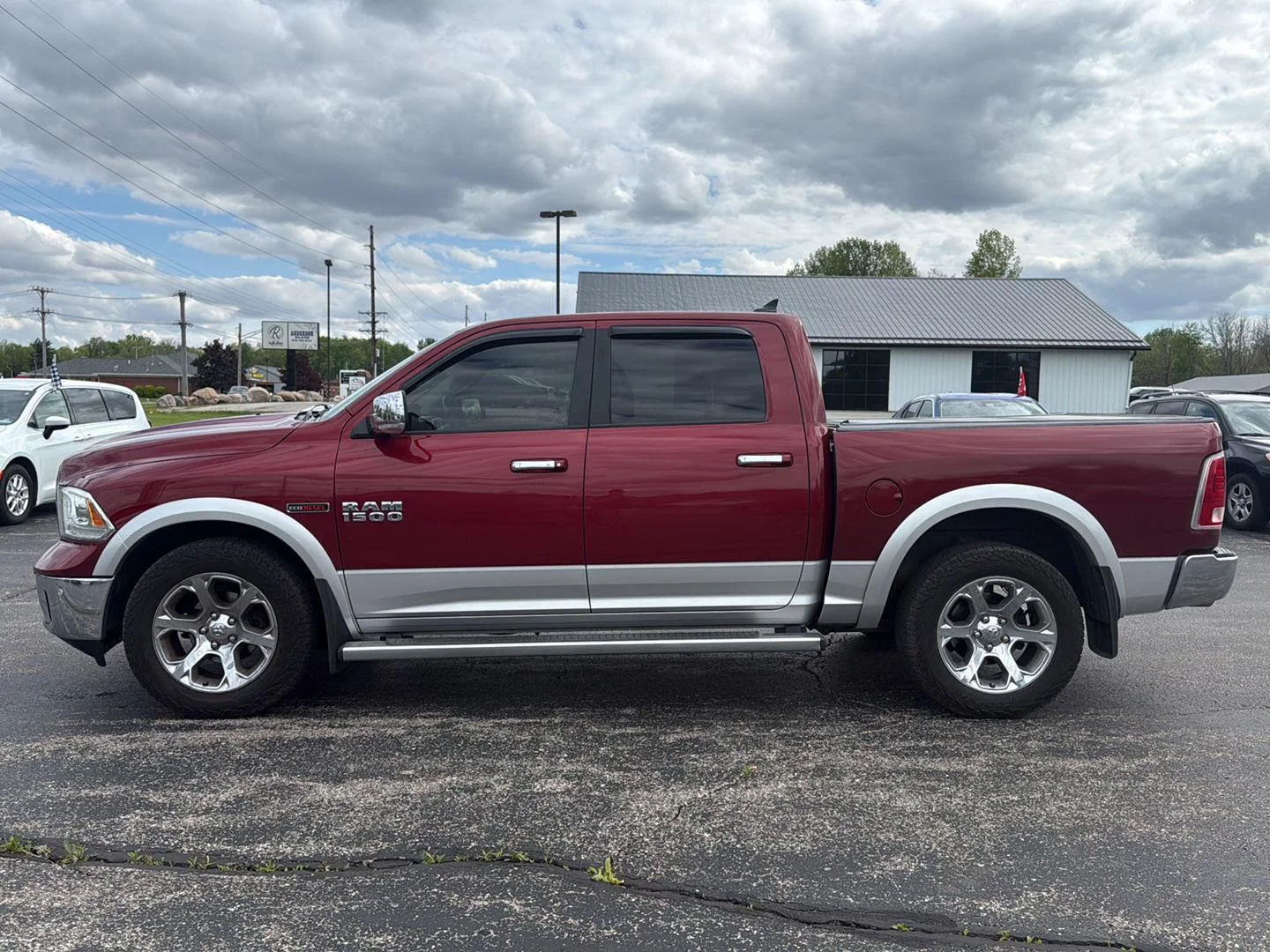 Used 2015 Deep Cherry Red Crystal Pearlcoat Ram Laramie image 13