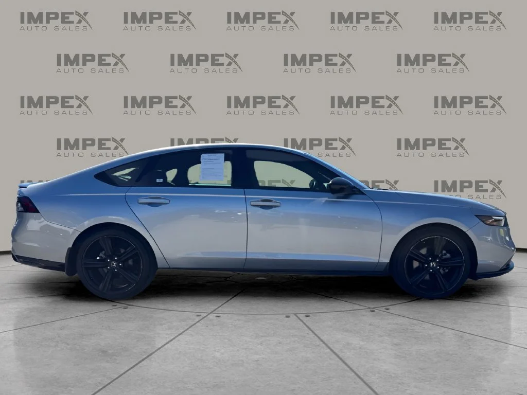 Used 2024 Silver Honda Sport-L image 6