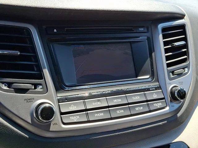 Used 2017 Gray Hyundai SE image 18