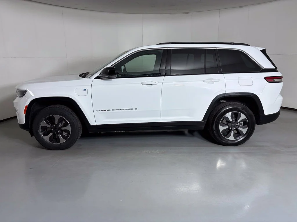 Used 2024 White Jeep 4xe image 5