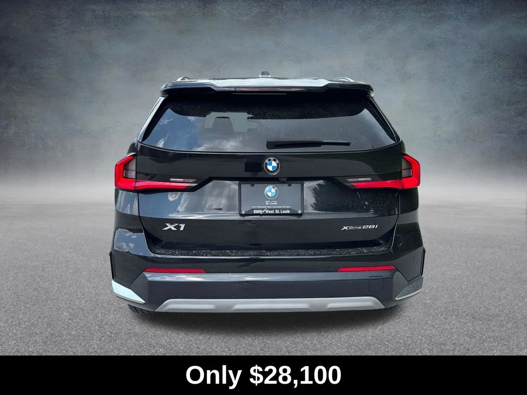 Used 2023 Black BMW xDrive28i image 4
