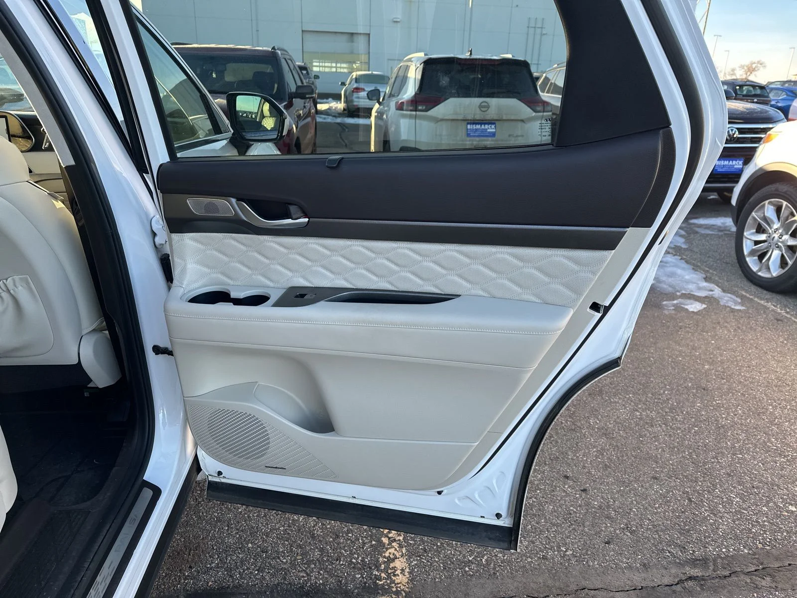 Used 2021 White Hyundai Calligraphy image 36