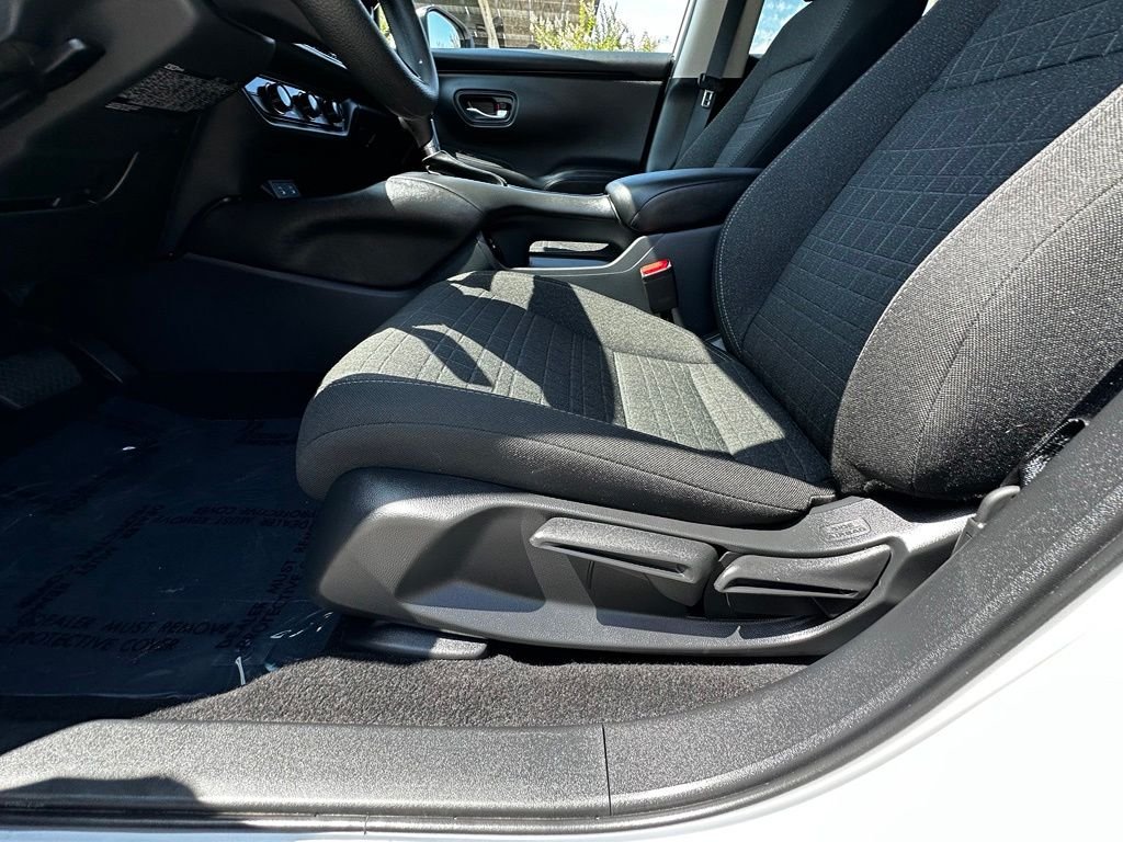 Used 2026  Honda LX image 21